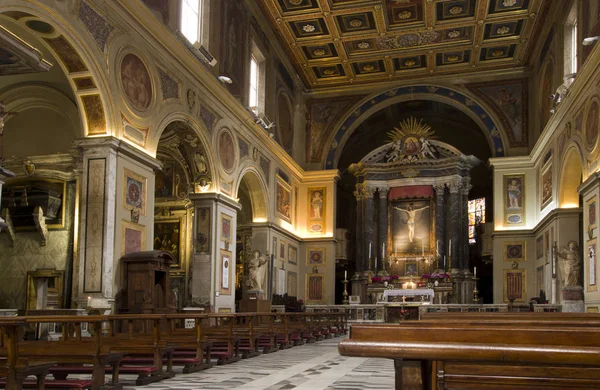 Wnętrze z San Lorenzo in Lucina, Rome — Zdjęcie stockowe