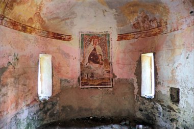 Antik Madonna açık havada