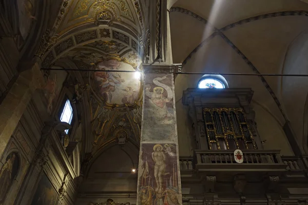 意大利佛罗伦萨的圣玛丽亚马焦雷教堂 — 图库照片