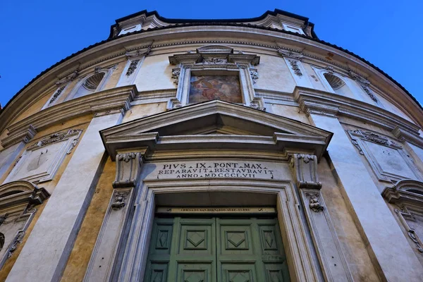 San bernardo alle terme fassade in rom — Stockfoto