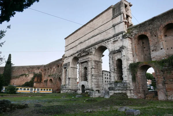 Porta Maggiore en Roma, Italia —  Fotos de Stock