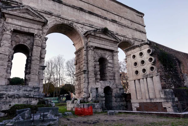 La tomba del fornaio a Roma — Foto Stock