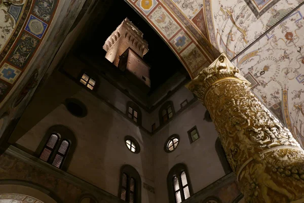 Palazzo Vecchio Turm in Florenz — Stockfoto