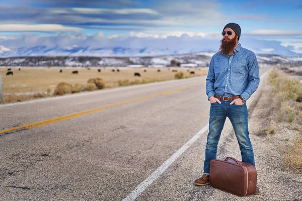 Reizende man met baard — Stockfoto