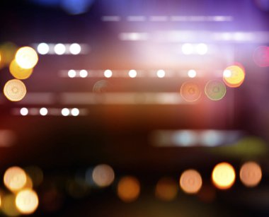 Şehir ışıkları bokeh arkaplanını bulanıklaştırdı