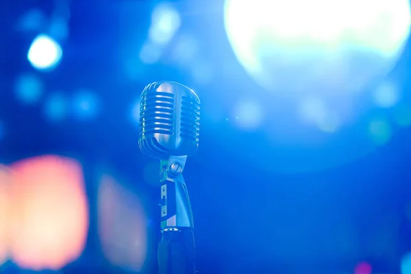 Karaoke Achtergrond Zilveren Vintage Microfoon Bokeh Close Van Retro Microfoon — Stockfoto