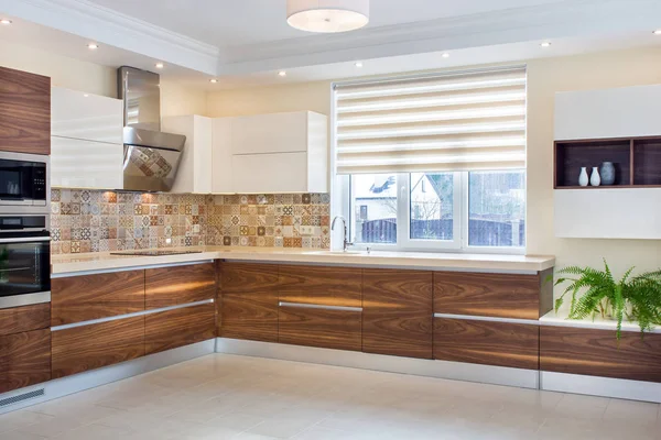 Modern home interior. Modern design of the kitchen in a bright interior. — Stock Photo, Image