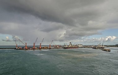 Toamasina bağlantı noktası ve büyük gemi kargo, Toamasina, Madagaskar yüklüyorsunuz 
