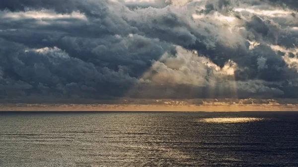 Raios Solares Mostram Partir Nuvem Oceano Índico — Fotografia de Stock