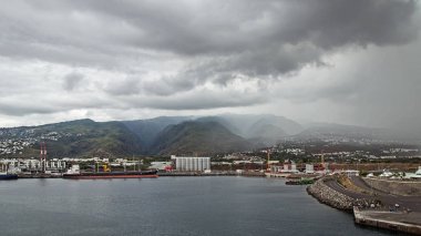 Reunion Adası endüstriyel noktasında güzel görünüm