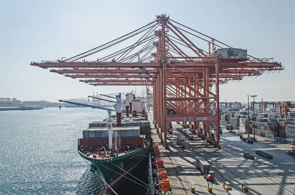 Ship Discharging Cargo Port Salalah Nov 2016 — Stock Photo, Image