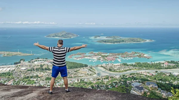 Man Top Hill Seychelles — Stock Photo, Image