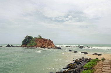 Küçük bir ada deniz, Sri Lanka, Merisa terk