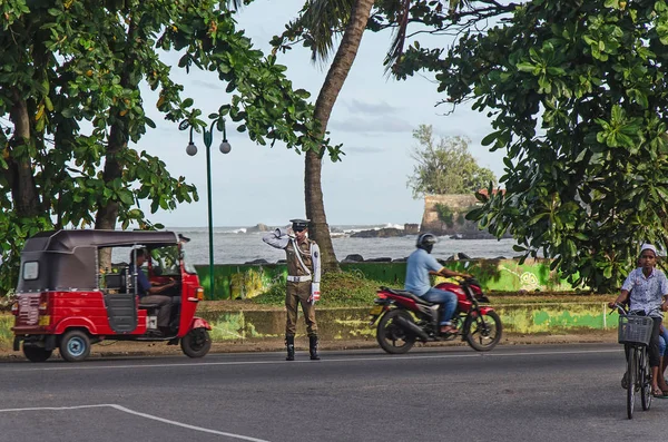 Verkehrsregelung Auf Der Straße Sri Lanka Galle Juni 2017 — Stockfoto