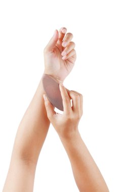 kırpma yolu ile izole gri yumuşak spa taşlı el