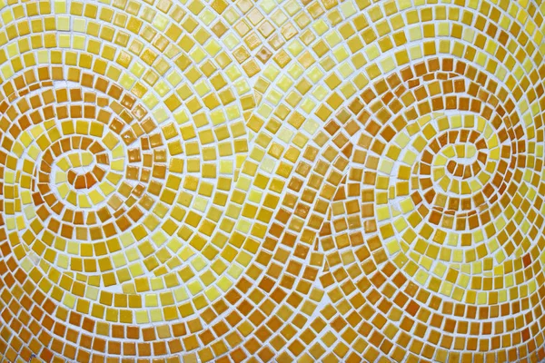 Un'immagine di sfondi arti mosaico giallo e marrone — Foto Stock