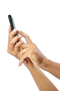 Kırpma ile izole mobil smartphone cep telefonu ile dokunmadan eller erkek 