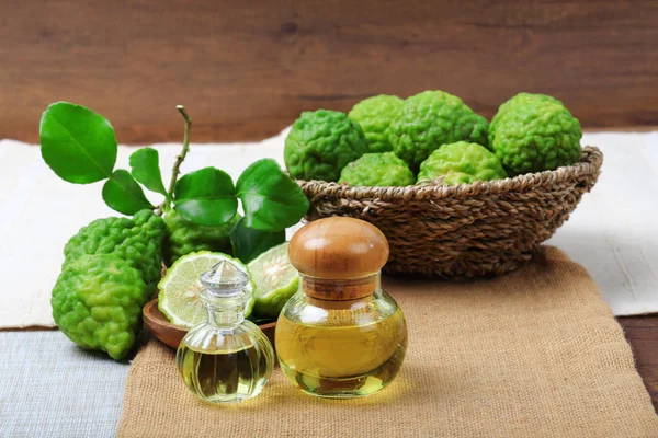 Bergamot aromalı spa şişe uçucu yağ ile 