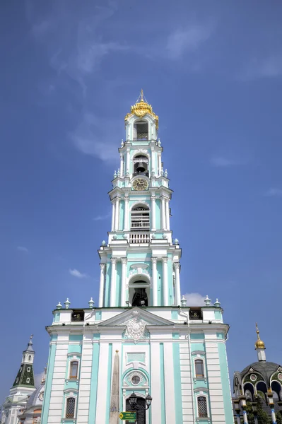 Campanile. Trinità Lavra di San Sergio. Sergiyev Posad, Russia . — Foto Stock