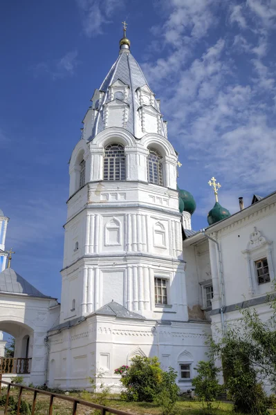 Campanile della Chiesa dell'Annunciazione. Monastero di Nikitsky. Pereslavl-Zalessky, Russia . — Foto Stock