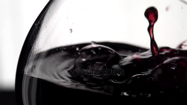 Vinho em movimento super lento — Vídeo de Stock