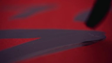 Çin kaligrafi. Kırmızı kağıda yazı