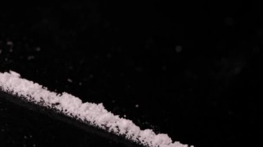 Phite koklama toz toplanan bir dolar üzerinden fatura.