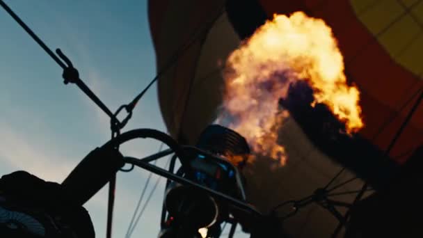Heißluftballon Feuer Bricht Aus — Stockvideo