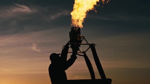 Heißluftballon Feuer Bricht Aus — Stockvideo