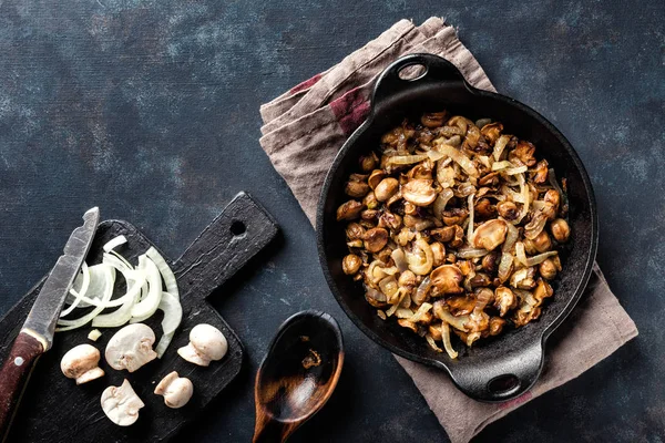 Champignon Gebraten Mit Zwiebeln Pfanne Von Oben — Stockfoto