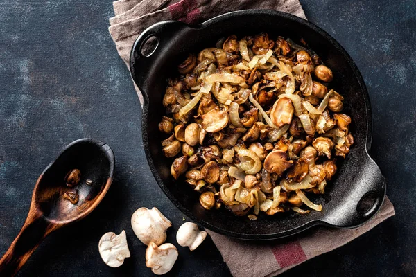 Champiñón Champiñones Frito Con Cebolla Sartén Vista Superior — Foto de Stock