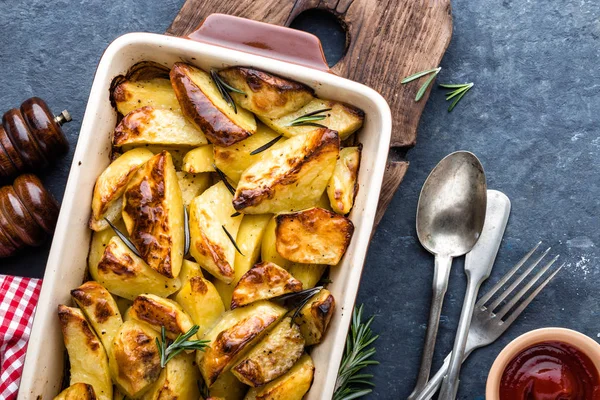 Patatas Picantes Crujientes Horneadas Bandeja Para Hornear — Foto de Stock