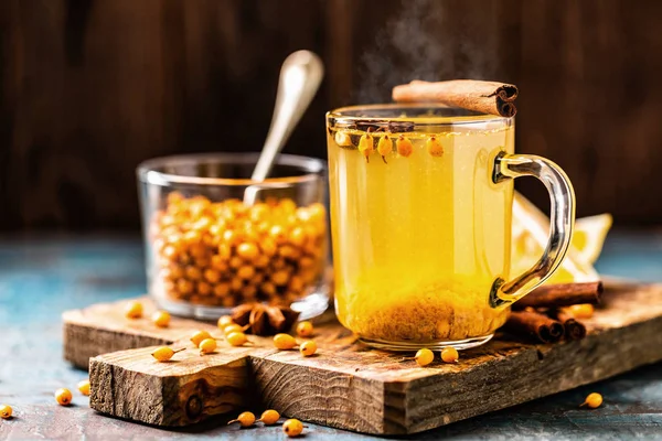 Homoktövis Tea Forró Gyógyító Bogyó Ital Téli Őszi Szezonban — Stock Fotó