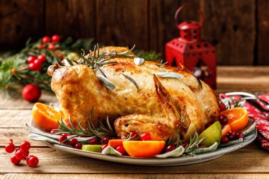 Bayram yemeği için Noel hindisi.
