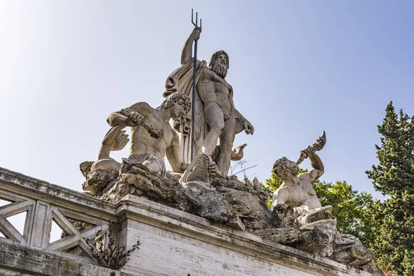 Fountain of Greek God Neptune, Piazza del Popolo, Rome, Italy — Stock Photo, Image