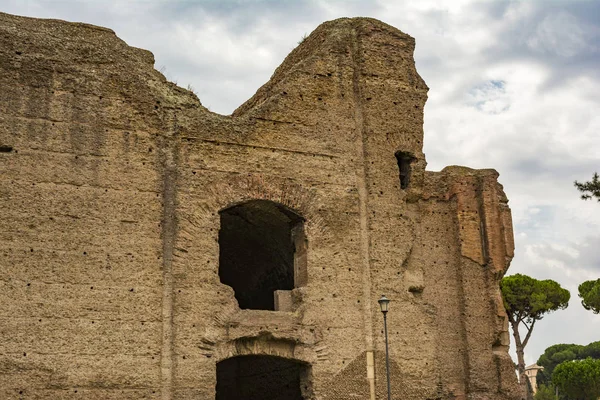 Ruinen der Thermen von Caracalla - terme di caracalla — Stockfoto