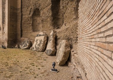 Caracalla hamamları - Terme di Caracalla kalıntıları
