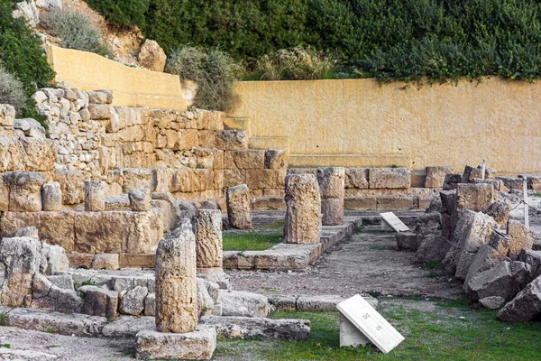 El antiguo templo de Hera cerca de la aldea de Perachora en Grecia — Foto de Stock