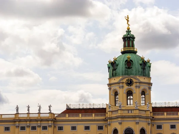 Vista del palacio Charlottenburg en Berlín, Alemania —  Fotos de Stock