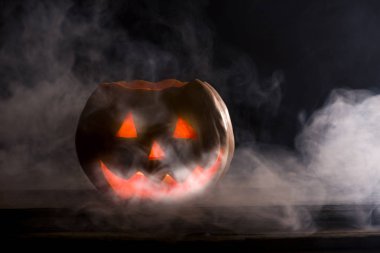 Cadılar Bayramı fener ve duman