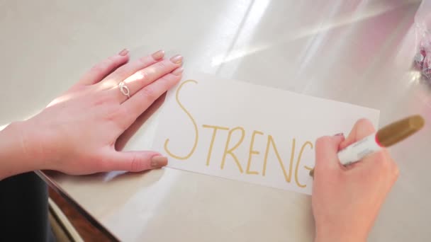 Жіночі руки Написання сили — стокове відео