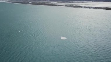 Güzel kış göl buz, gündüz, İzlanda ile havadan görünümü