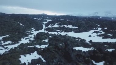 Gündüz, İzlanda, Djupalonsandur lav alanının havadan görünümü 