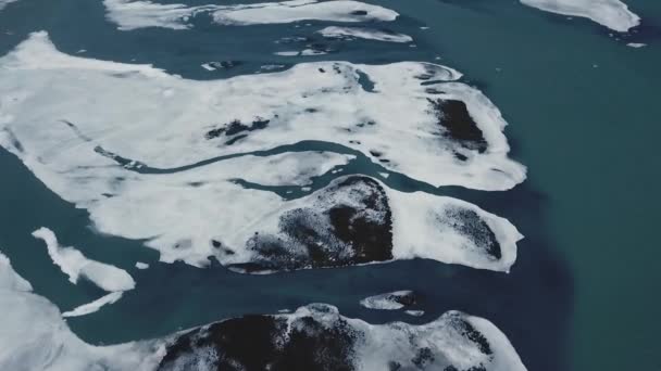 Widok Piękne Jezioro Zima Lodem Ciągu Dnia Islandia — Wideo stockowe