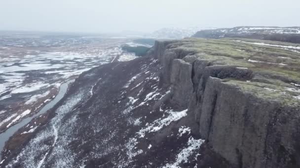 Luftaufnahme Des Winterbergrückens Bei Tag Island — Stockvideo