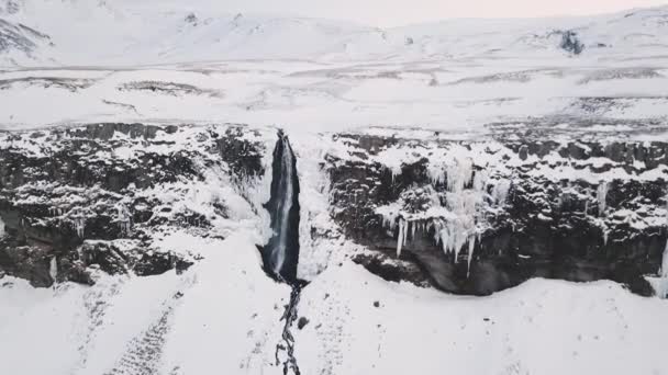 Luchtfoto Van Hoge Waterval Winter Overdag Ijsland — Stockvideo