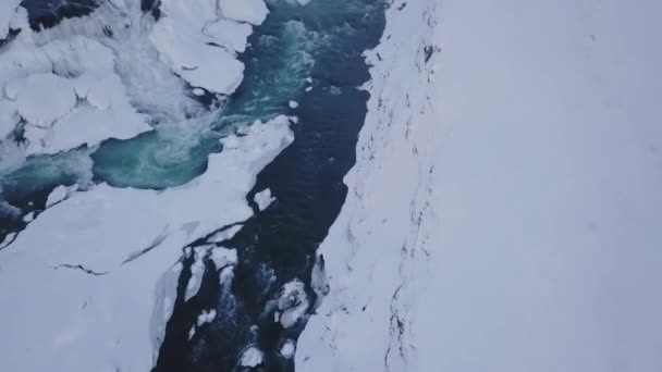 冰岛冬季瀑布鸟瞰图 — 图库视频影像
