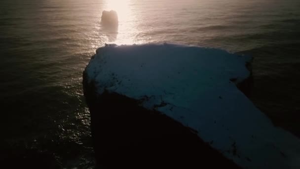 Luchtfoto Van Schoonheid Oceaan Bij Zonsondergang Ijsland — Stockvideo