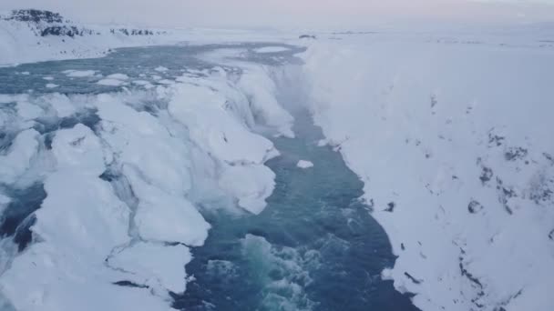 Widok Lotu Ptaka Wyświetlono Wodospad Gullfoss Zimą Islandii — Wideo stockowe