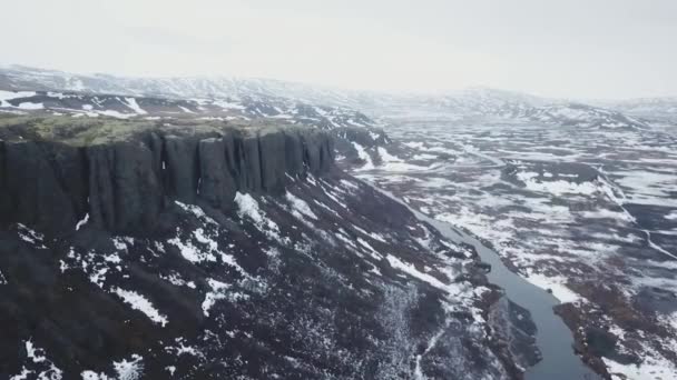 Letecký Pohled Zimní Horský Hřeben Dne Island — Stock video